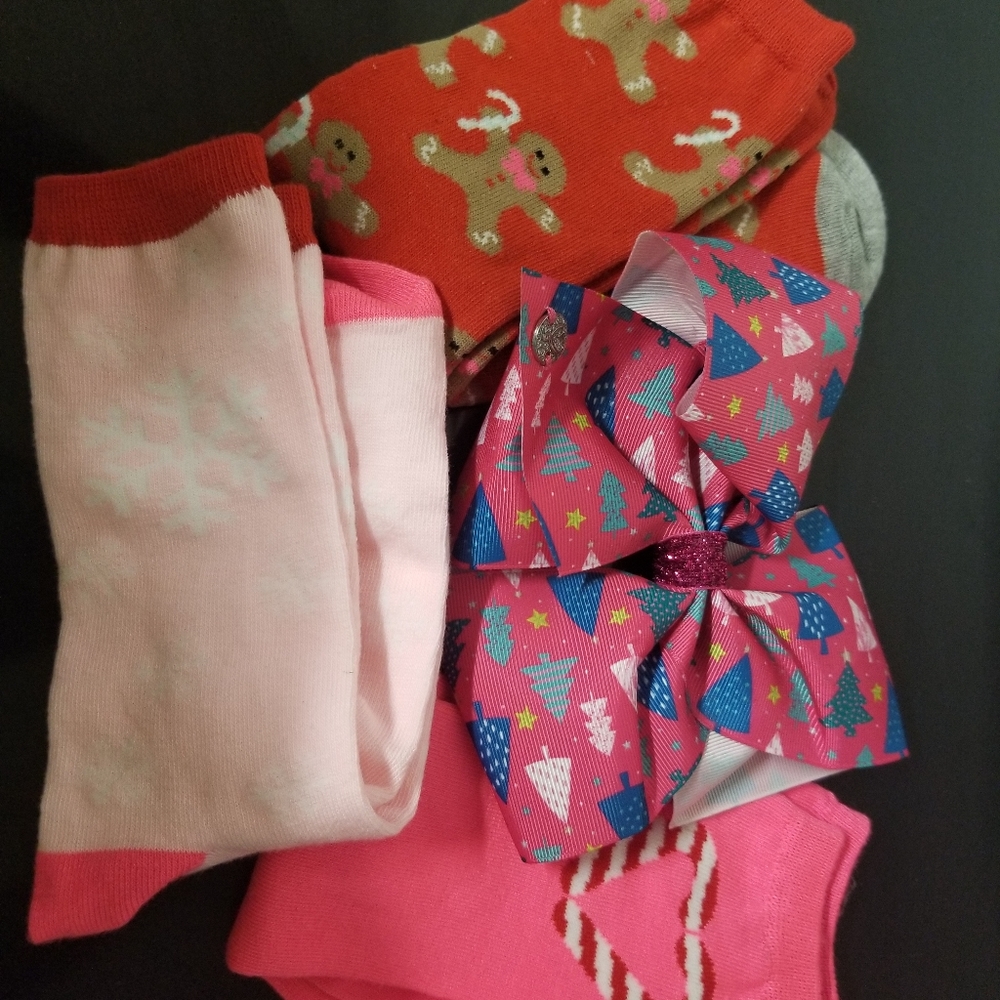 Jojo bow + cat & jack socks